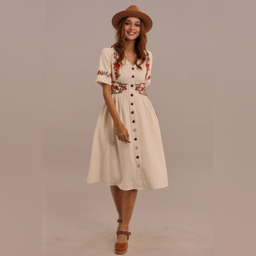 V-Neck Cream/Off White Embroidered Floral Midi Button Dress | Size L